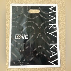 Mary Kay Plastic Consultant Shopping Bags Love Theme MK Customer Bags Set of 47